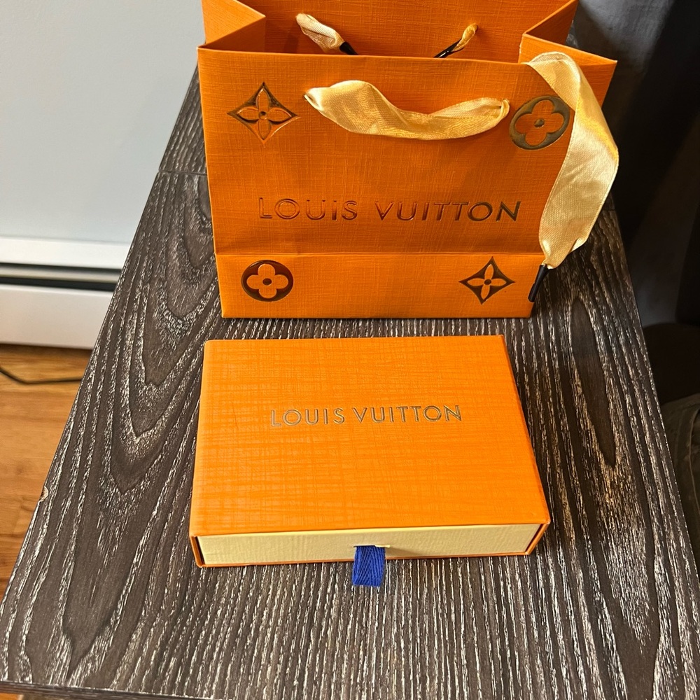 Louis Vuitton bracelet box & small gift bag. NOTE it is a box and gift bag only.